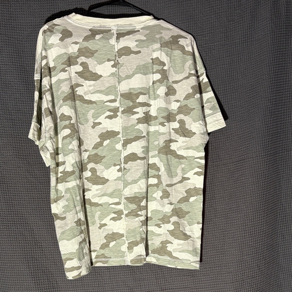 Women's Camouflage T-Shirt - Picture 3 of 14